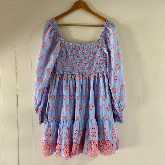 Lilly Pulitzer Rainna Eyelet Smocked Dress in Blue Peri Chambray Dobby Eye sz M - Picture 4 of 4